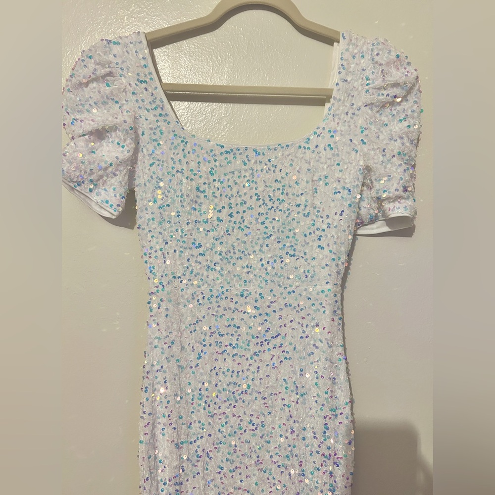 Sequin White Formal Dress with Puff Sleeves XS